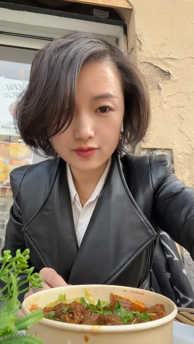 Post 4 by MaojiMini on Instagram (video)