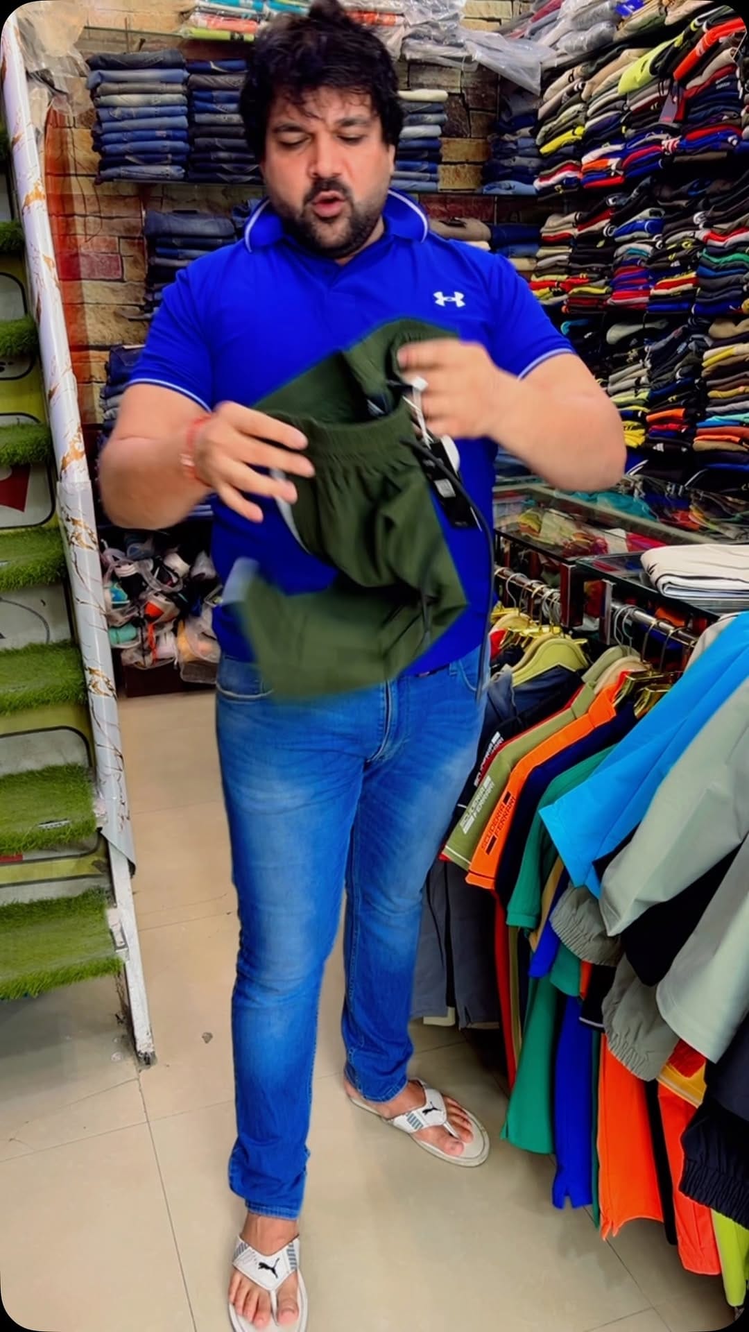 Post 1 by Vickey D'Range on Instagram (video)