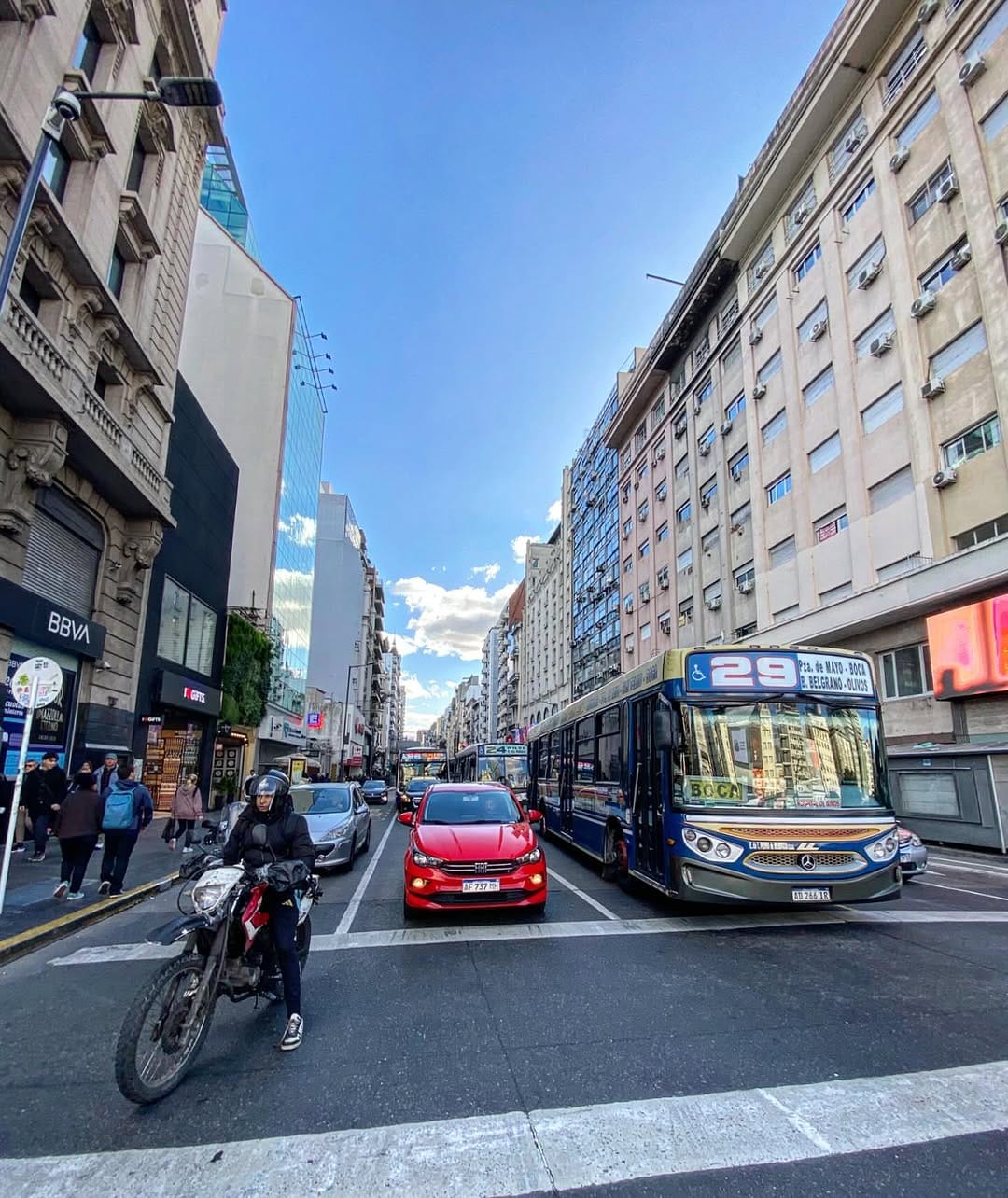 Post 2 by @capturandobaires on Instagram (image)