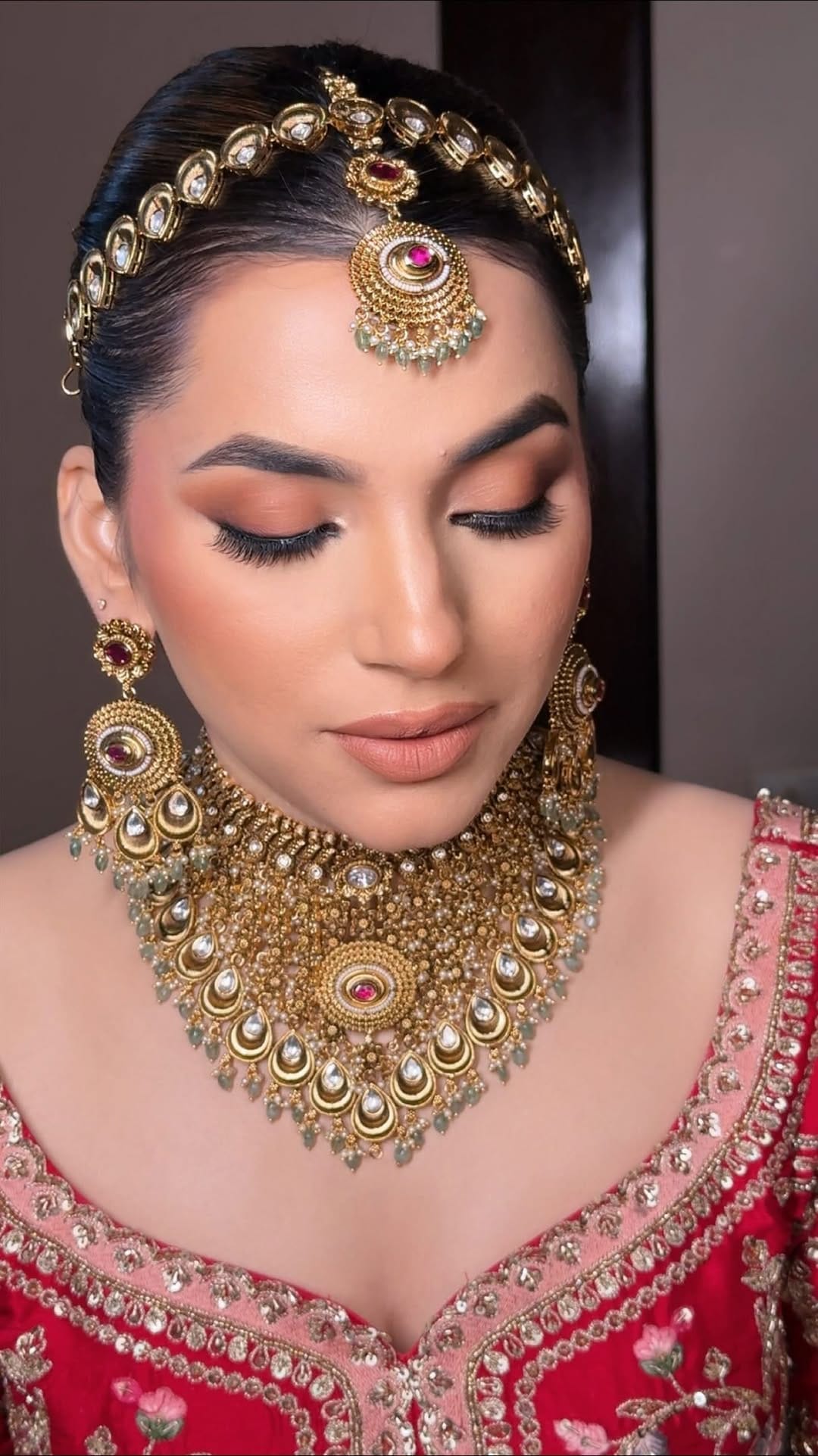Post 1 by SIMRAN SHOKEEN on Instagram (video)
