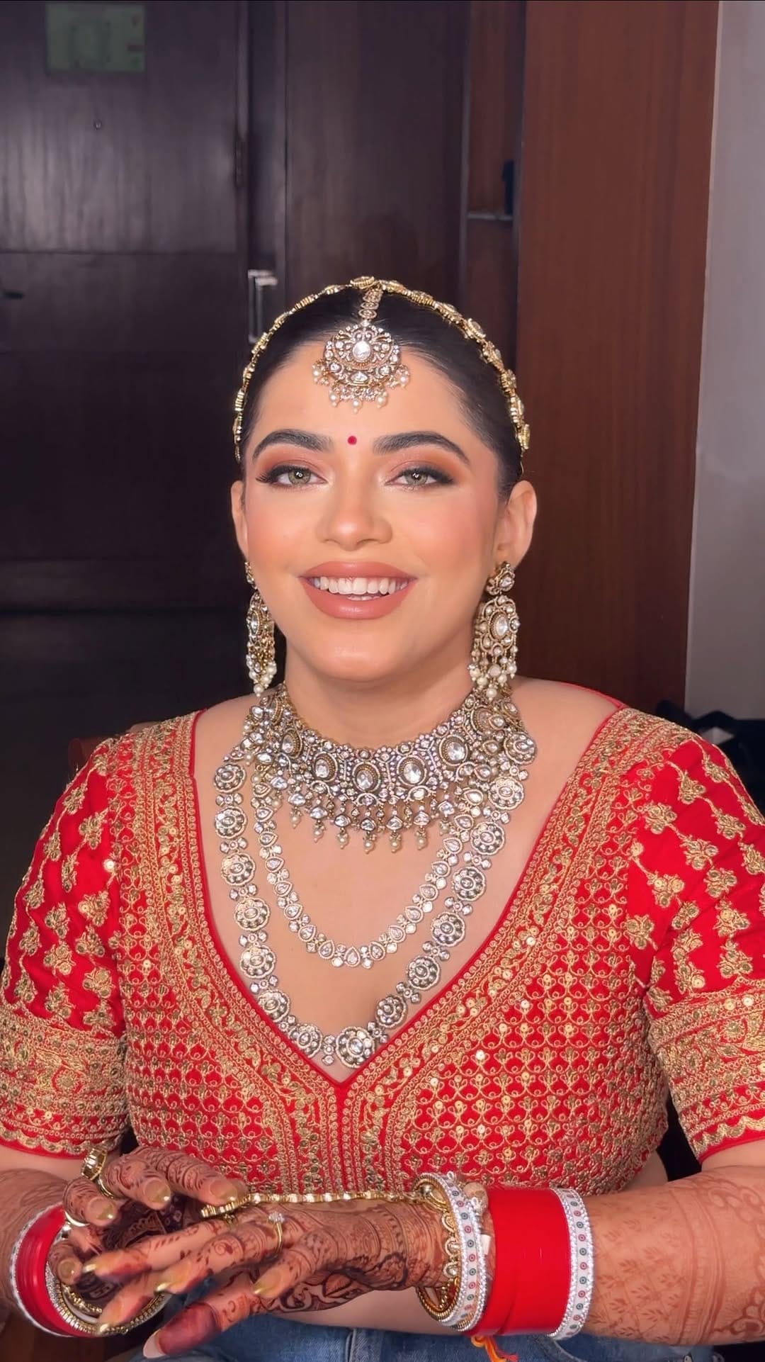 Post 8 by SIMRAN SHOKEEN on Instagram (video)