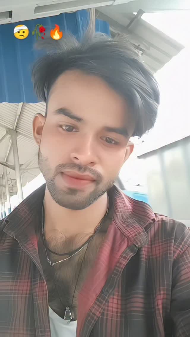 Post 6 by Rajesh Raj on Instagram (video)