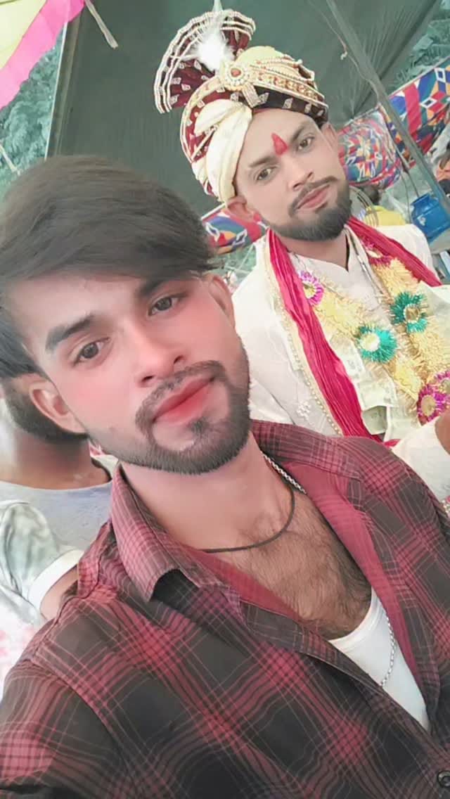 Post 4 by Rajesh Raj on Instagram (video)