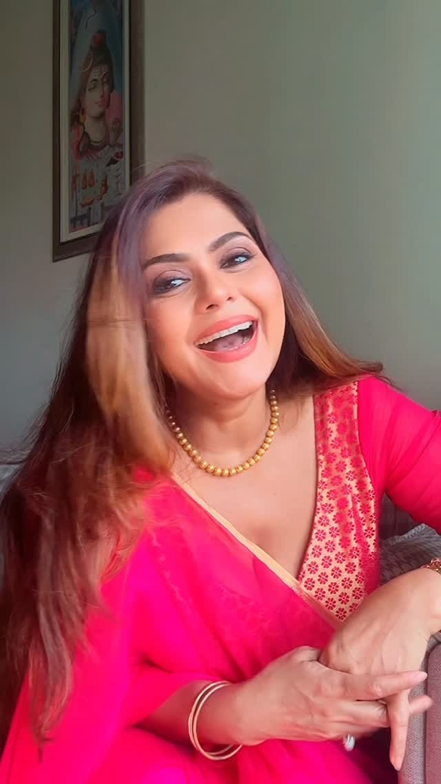 Post 5 by Rinku Dutta Roy on Instagram (video)