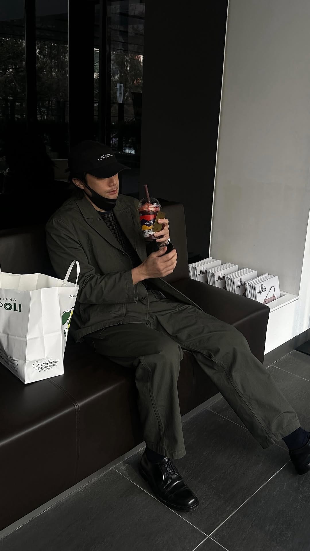 Post 4 by 천정명 on Instagram (video)