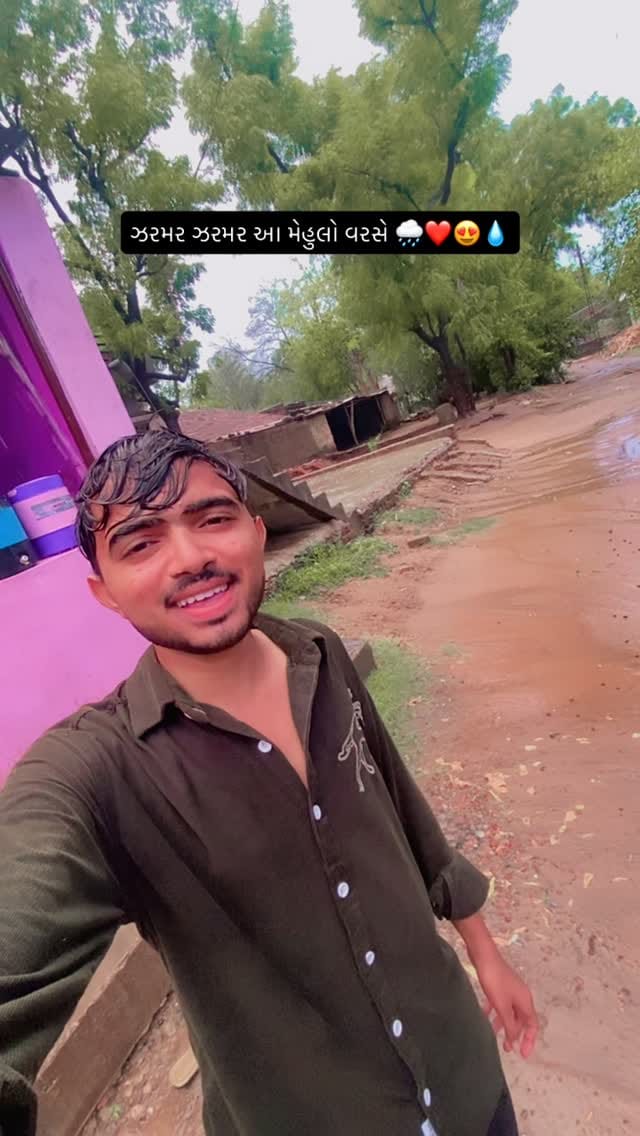 Post 4 by Ashwin Thakor Official on Instagram (video)