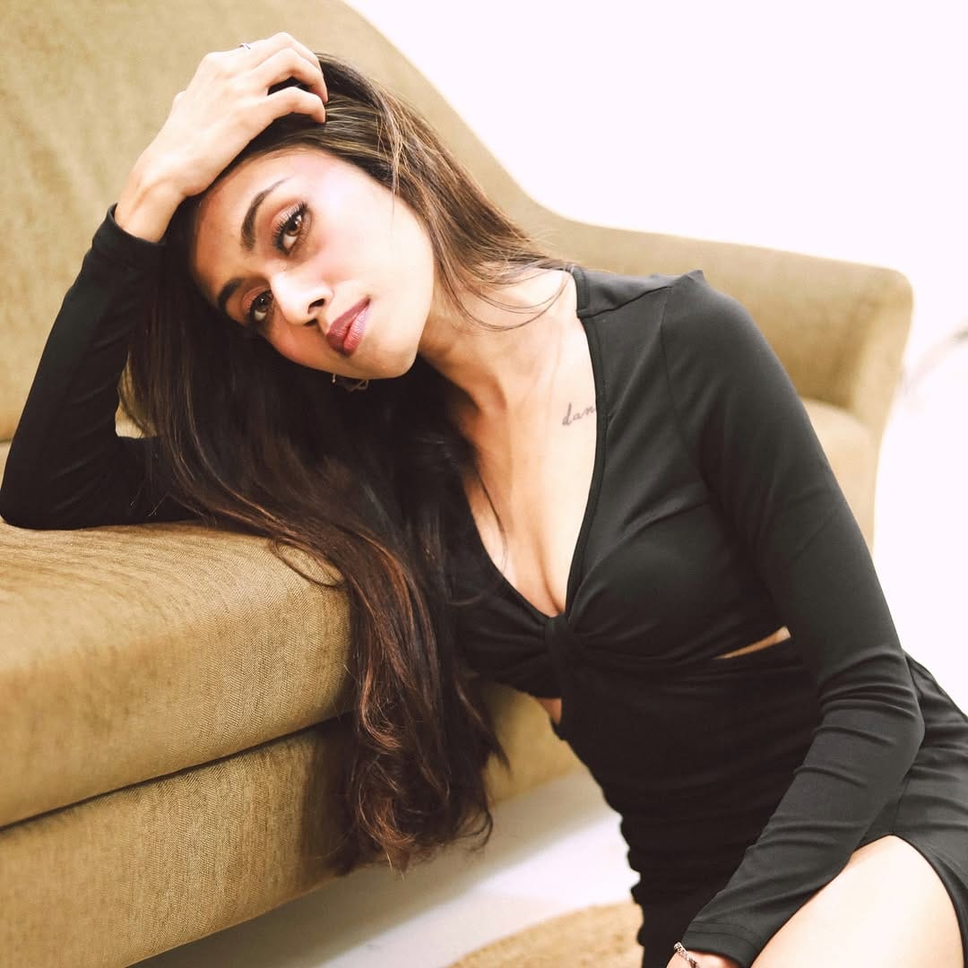 Post 7 by Priyanshi Mehta on Instagram (image)