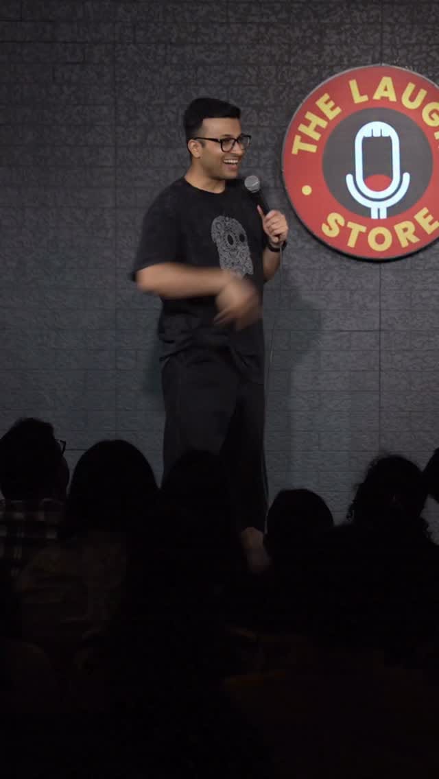 Post 4 by Aashish Solanki on Instagram (video)