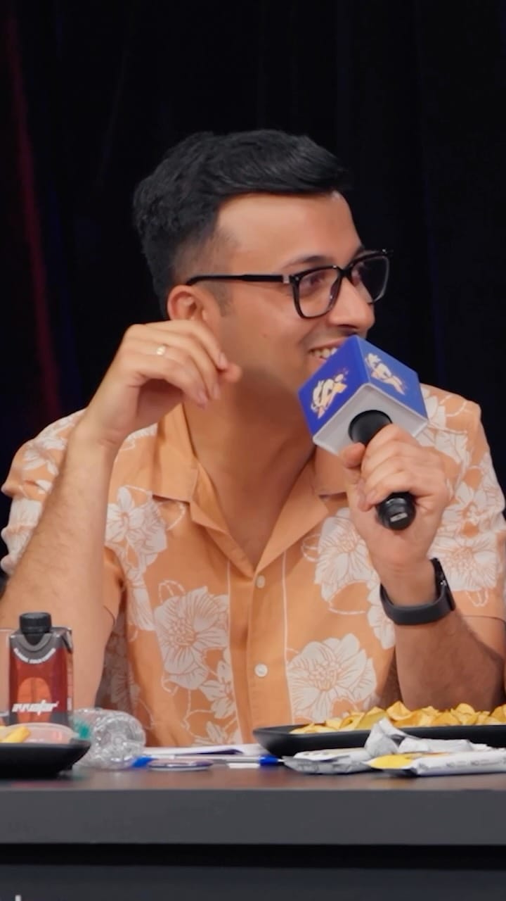 Post 6 by Aashish Solanki on Instagram (video)
