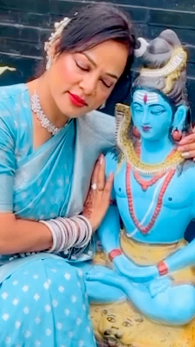 Post 8 by Soumyaa Rajput on Instagram (video)