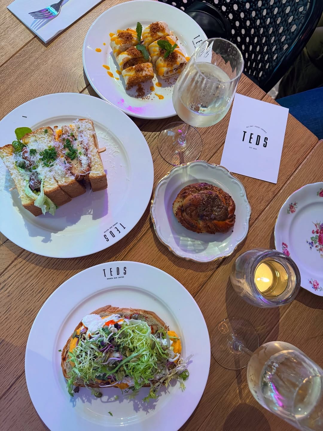 Post 7 by ☆Food Hotspots Eindhoven☆ on Instagram (carousel)