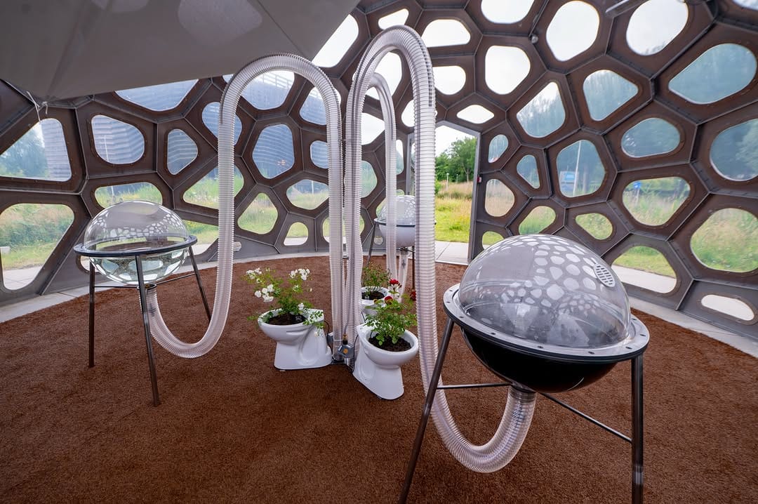 Post 4 by Waag Futurelab on Instagram (carousel)