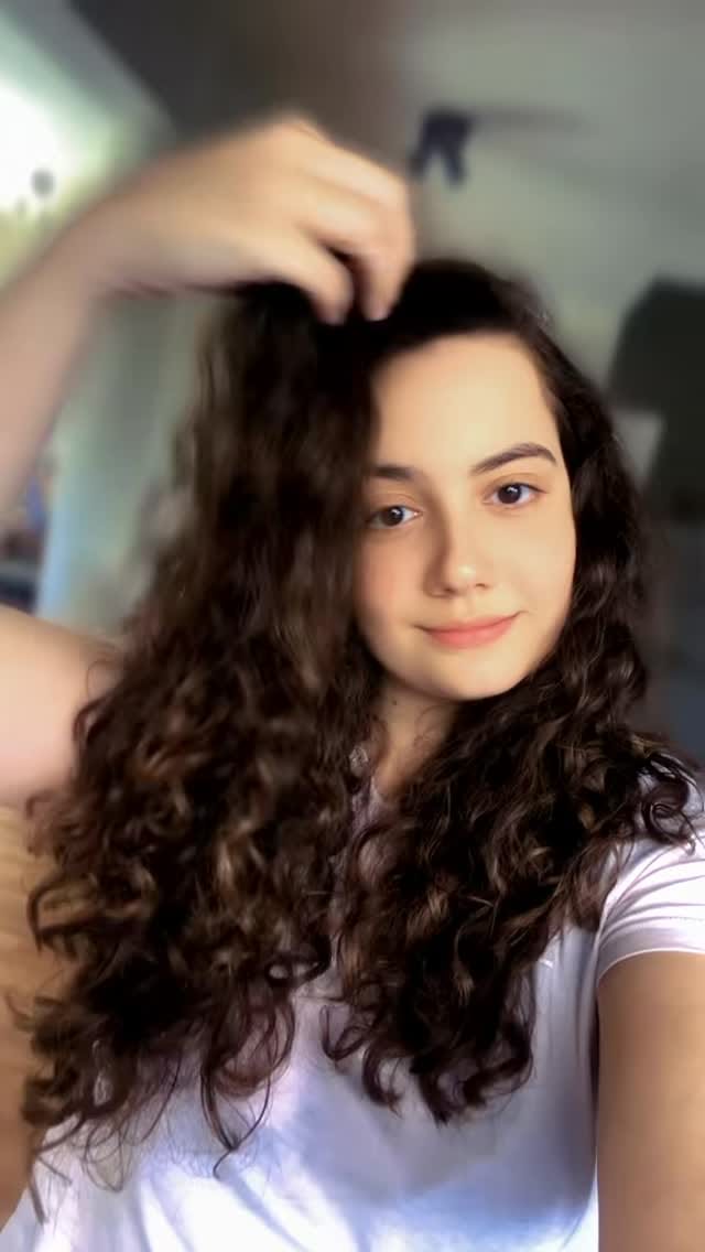 Post 1 by 𝑺𝒕𝒆𝒑𝒉𝒂𝒏𝒊𝒆 𝑪𝒉𝒂𝒓𝒂𝒍𝒂𝒎𝒃𝒐𝒖𝒔 on Instagram (video)