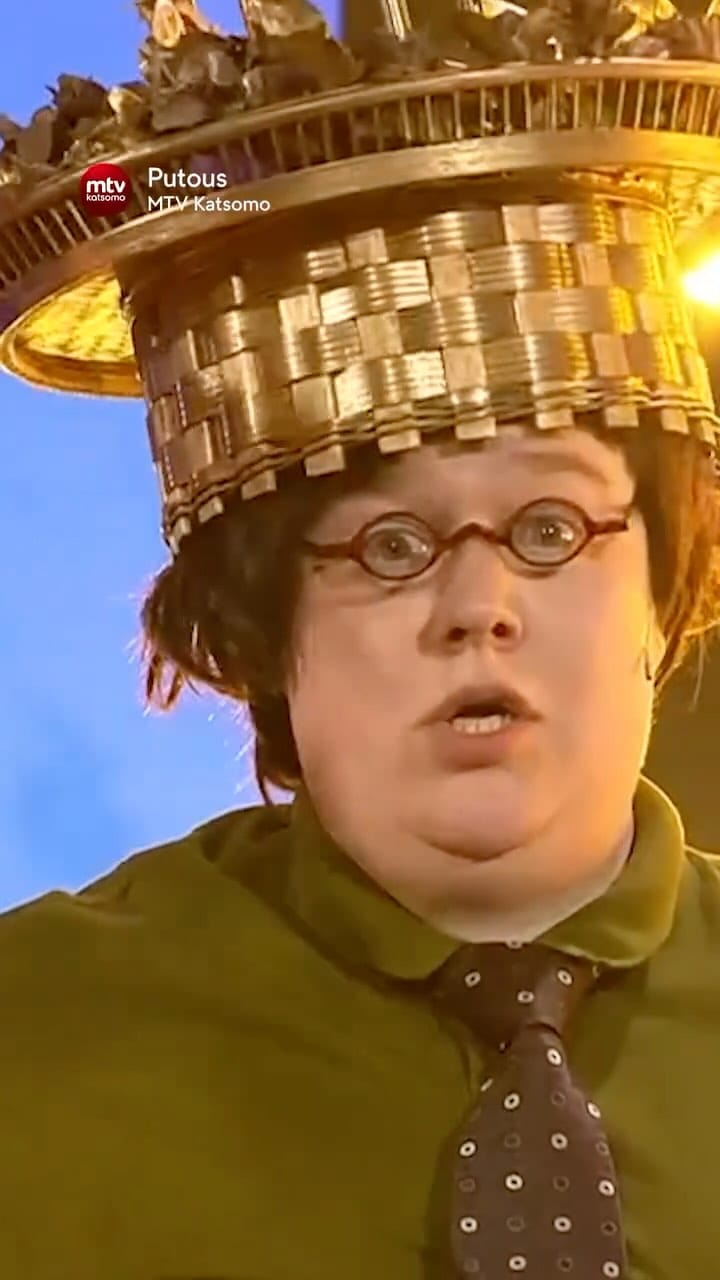 Post 1 by PUTOUS on Instagram (video)