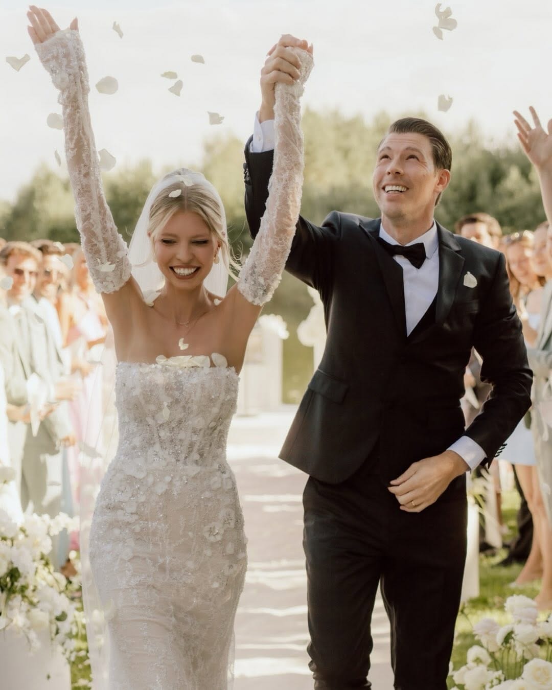 Post 2 by Wedding photographer Italy Europe on Instagram (carousel)