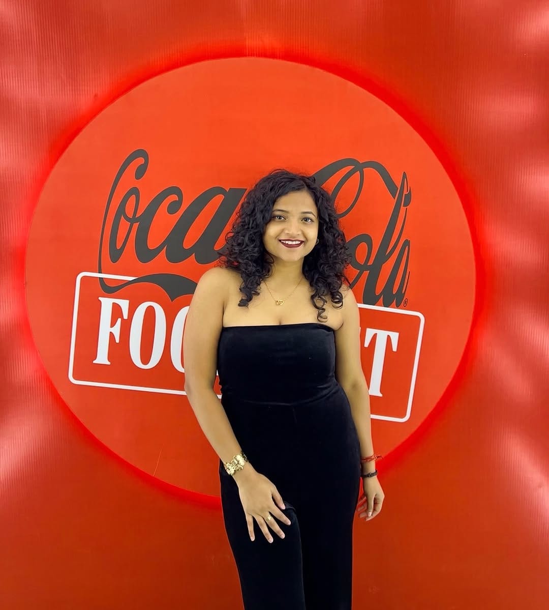 Post 8 by Riva Das 🎤 on Instagram (carousel)