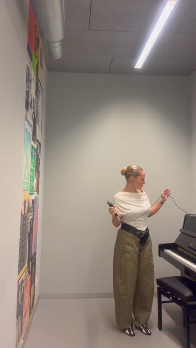 Post 3 by Heather Lynn Hawkins on Instagram (video)