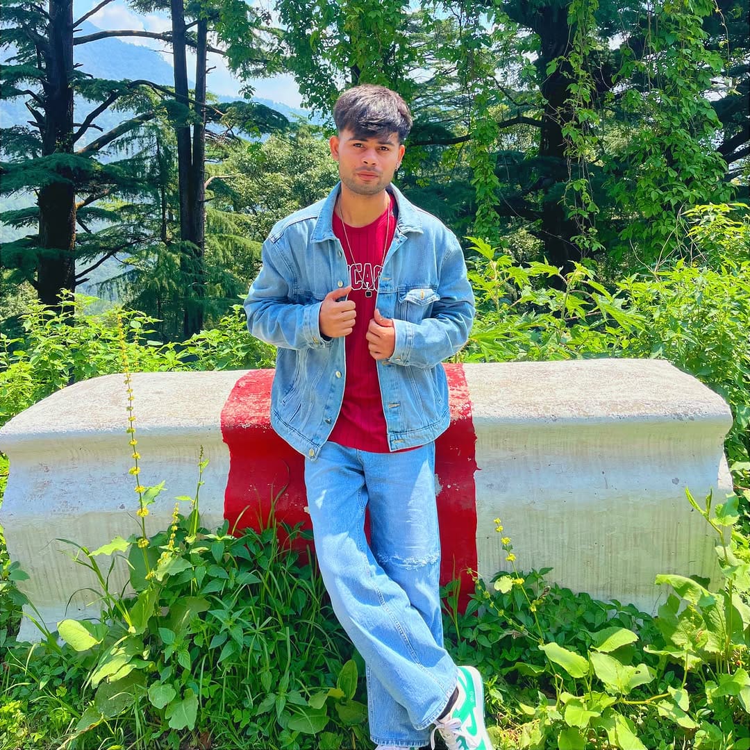 Post 3 by Gaurav Singh on Instagram (carousel)