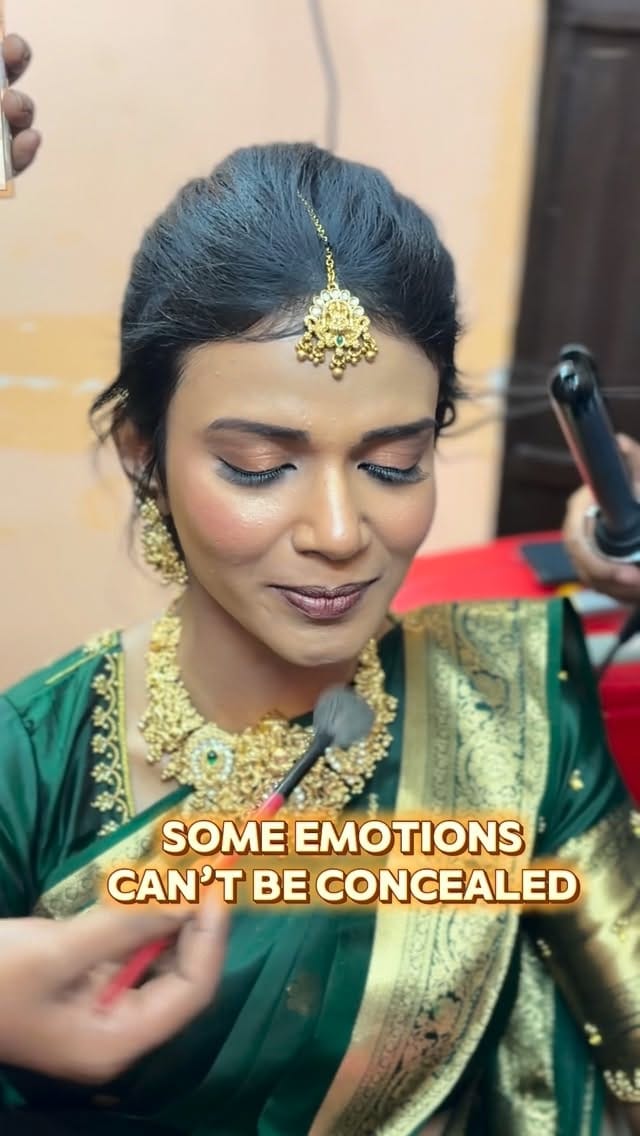 Post 5 by Reenusri 💄Coimbatore makeup artist & Tutor👩‍🏫 on Instagram (video)