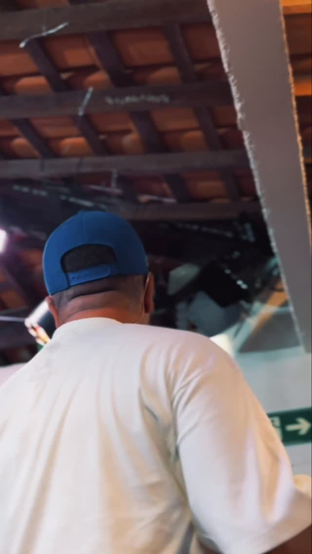 Post 5 by RONY CRUZ on Instagram (video)