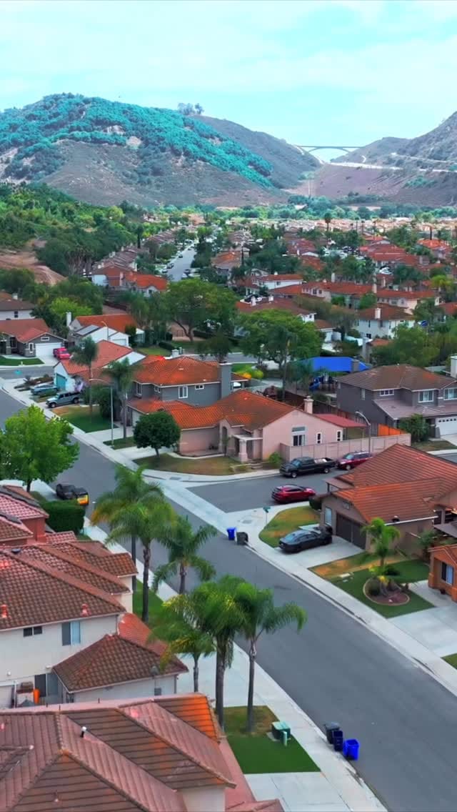 Post 4 by Morgan Baiton | Realtor | San Diego on Instagram (video)