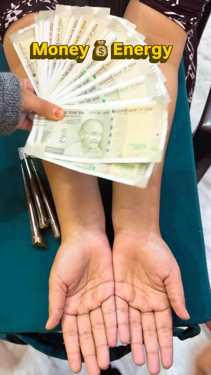 Post 8 by 🆅🅰🆁🆂🅷🅰___🅳🅰🆂🧿 on Instagram (video)