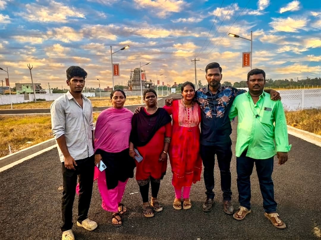 Post 2 by Vignesh Naren on Instagram (image)