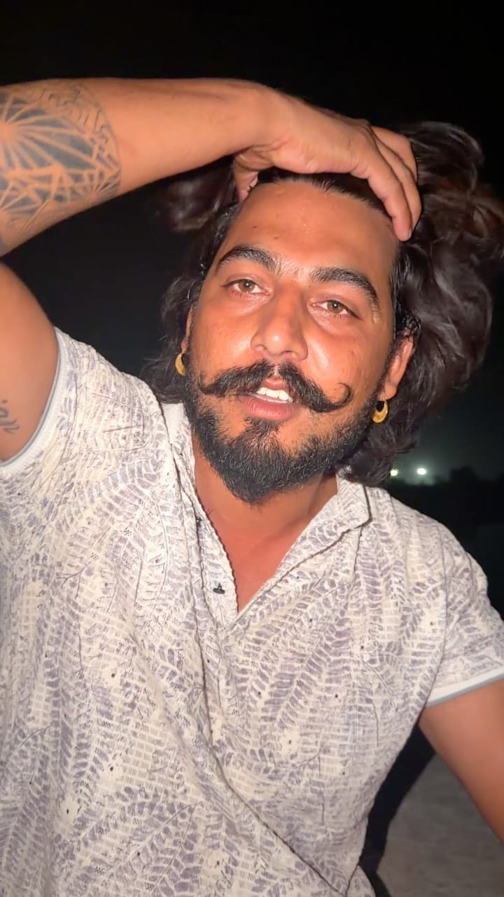 Post 5 by Rahul kumar ✪ on Instagram (video)
