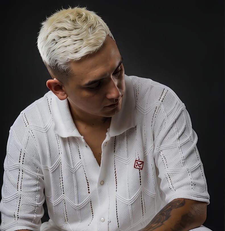 Post 2 by 𝑫𝑱 𝑫𝑼𝑭𝑭 on Instagram (image)