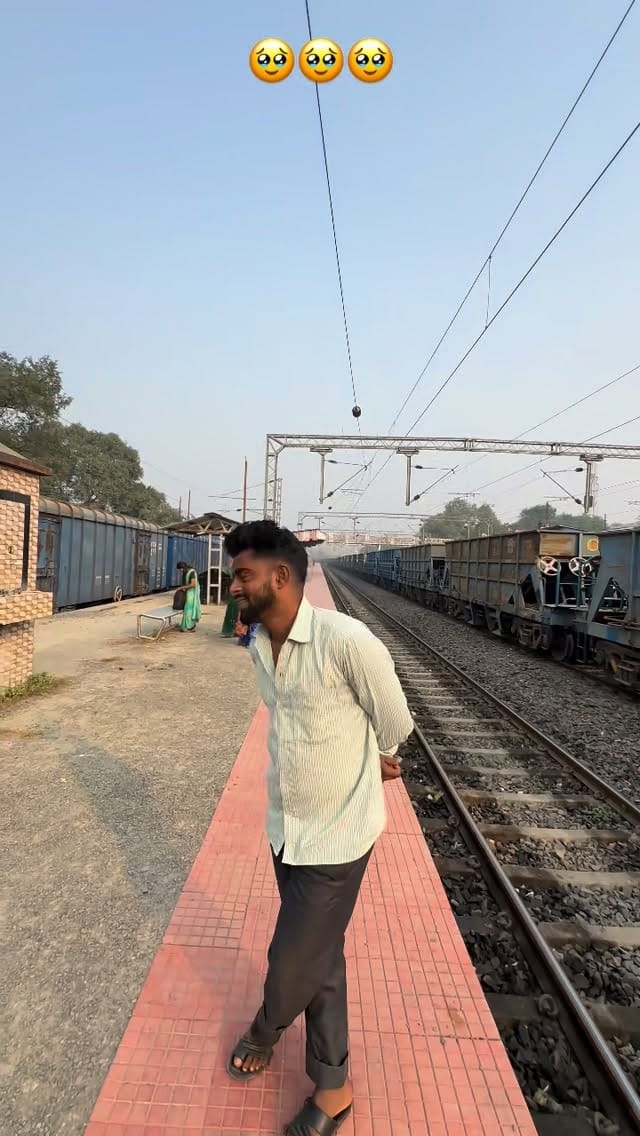 Post 7 by 𝐇𝐢𝐫𝐚 𝐬𝐚𝐡𝐚 on Instagram (video)