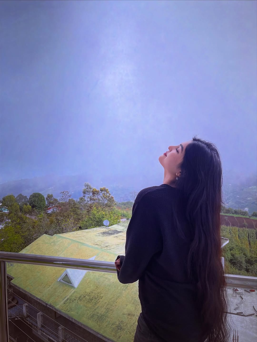 Post 5 by Sneha Debb on Instagram (carousel)