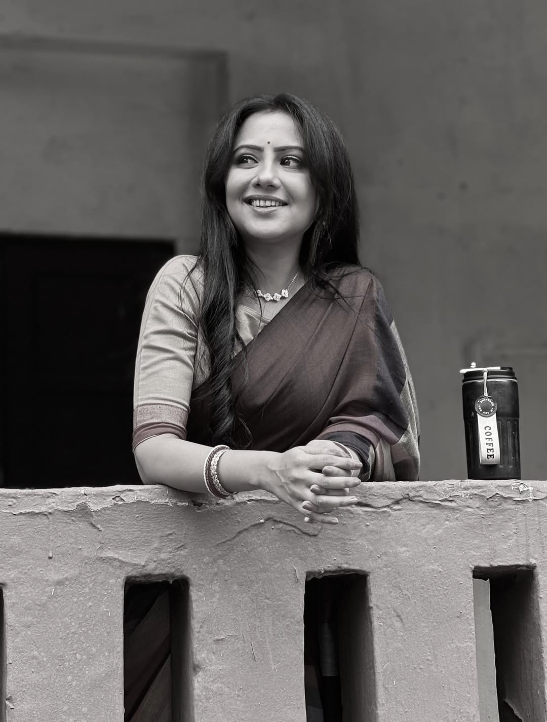 Post 5 by Manali Manisha Dey on Instagram (carousel)