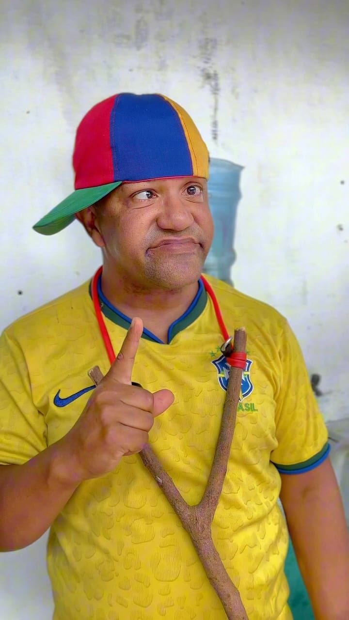 Post 2 by Rodrigo Queiroz on Instagram (video)