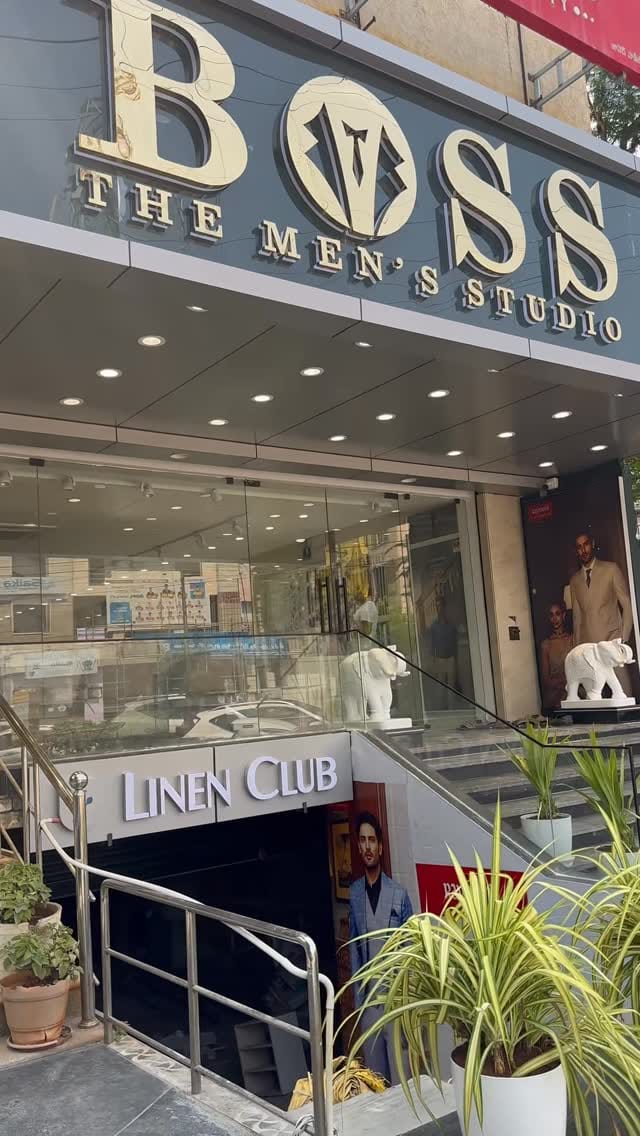 Post 3 by CHintha on Instagram (video)