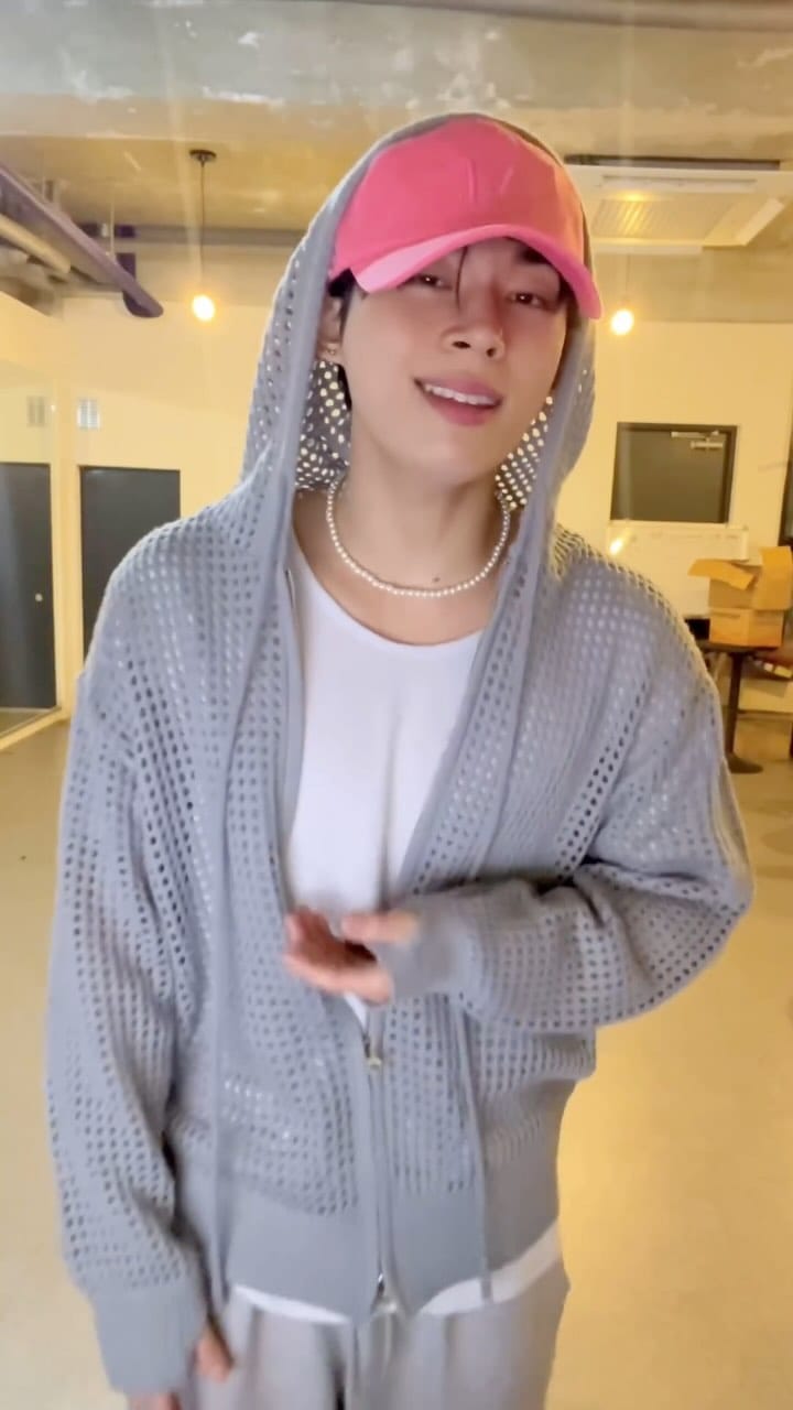 Post 1 by XEED(씨드) on Instagram (video)