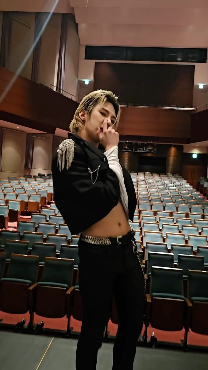 Post 3 by XEED(씨드) on Instagram (video)
