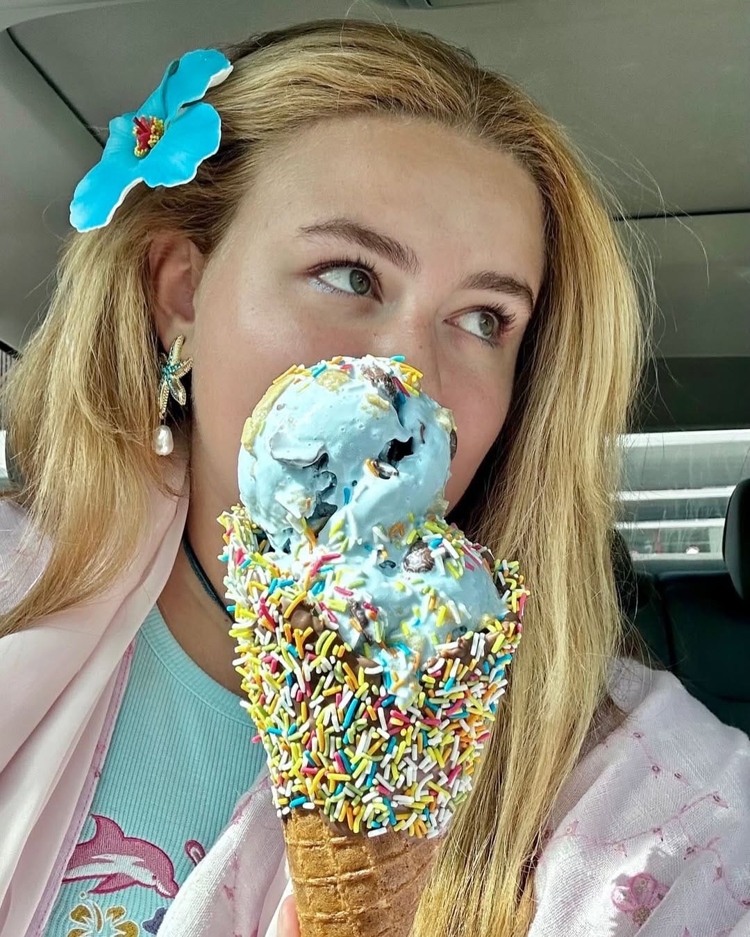 Post 9 by 𝓑𝓸𝓼𝓫𝓸𝓼 🍭🥥🥭|  Travel, fashion, food, lifestyle on Instagram (carousel)
