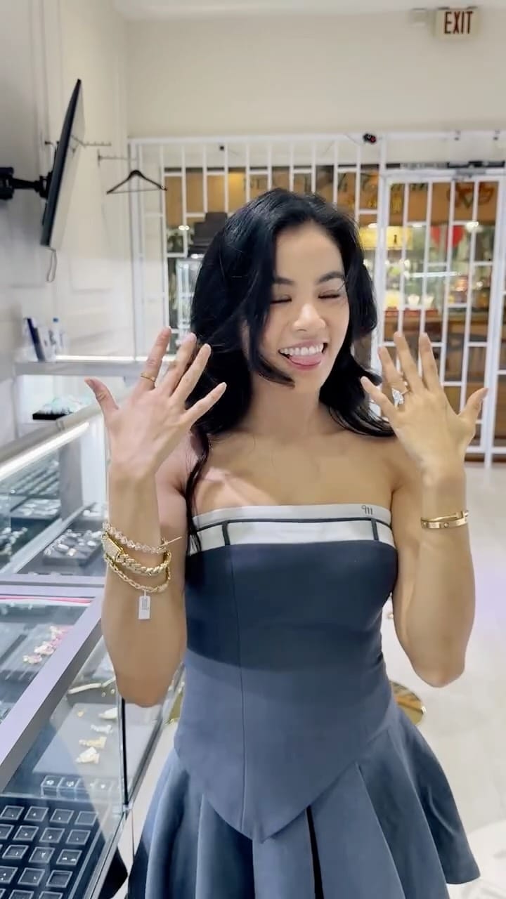 Post 7 by Sunny Mach on Instagram (video)