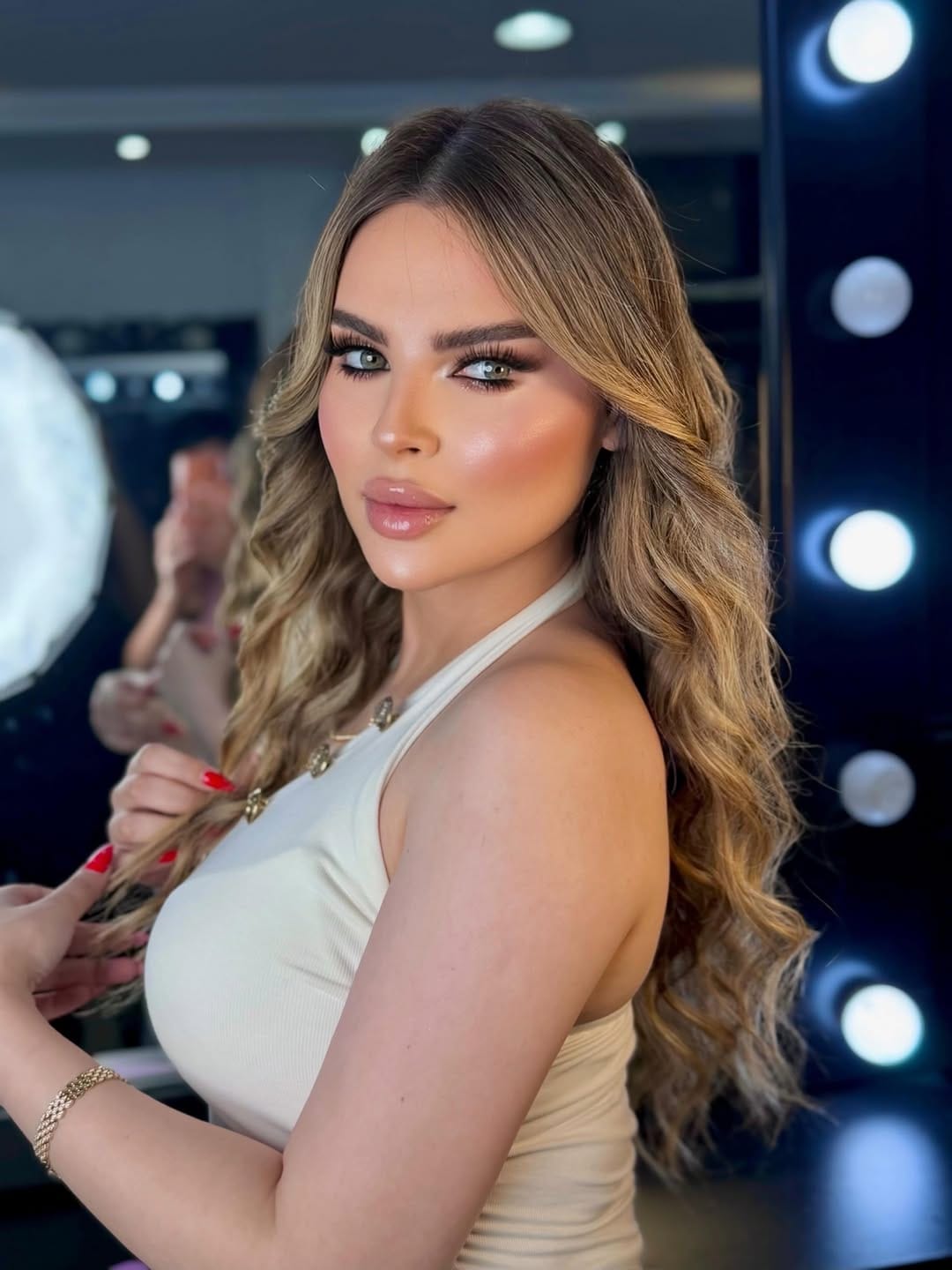 Post 5 by Farah nanou فرح نعنوع on Instagram (carousel)