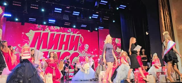 Post 9 by Милана Авакян on Instagram (video)