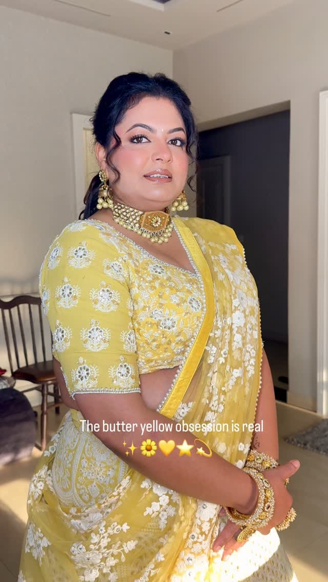 Post 4 by 𝘊𝖧𝖤𝖲𝖧𝖳𝖠| Makeup artist Ambala| Chandigarh on Instagram (video)