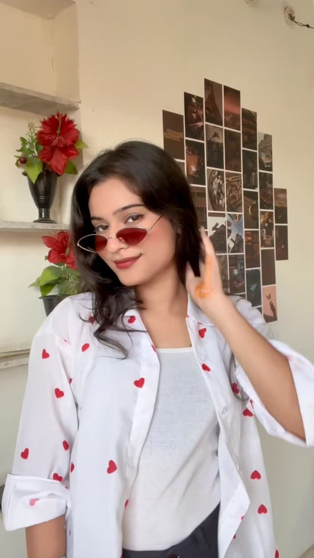 Post 6 by Yashika kharniwal 🕊️ on Instagram (video)