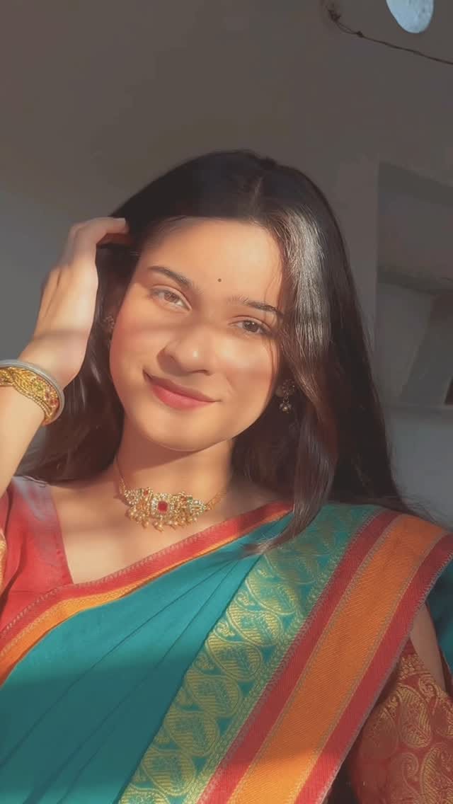 Post 8 by Yashika kharniwal 🕊️ on Instagram (video)
