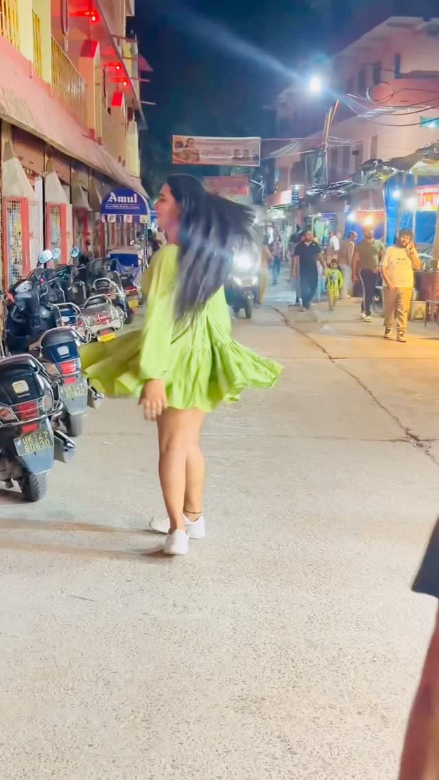 Post 1 by सना चौधरी on Instagram (video)