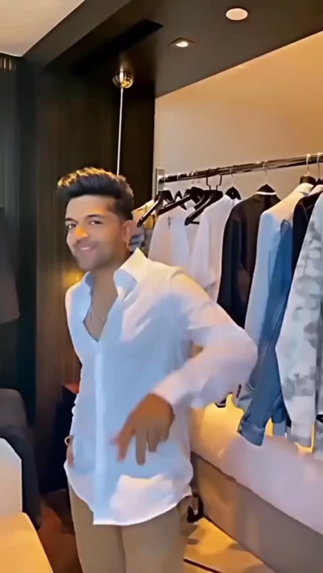 Post 1 by 𝗧𝘂𝘀𝗵𝗮𝗿 ❤️🇮🇳 on Instagram (video)