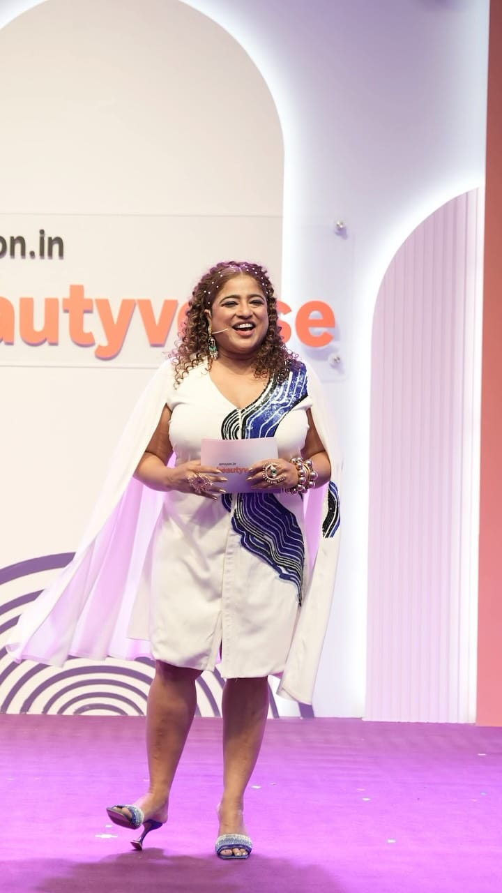 Post 3 by Malishka / MumbaiKiRani on Instagram (video)
