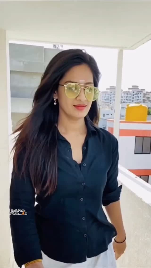 Post 5 by ((Vishu...🧸)) on Instagram (video)