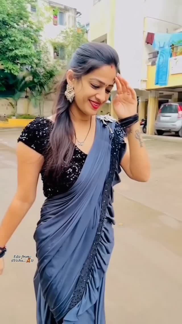 Post 4 by ((Vishu...🧸)) on Instagram (video)