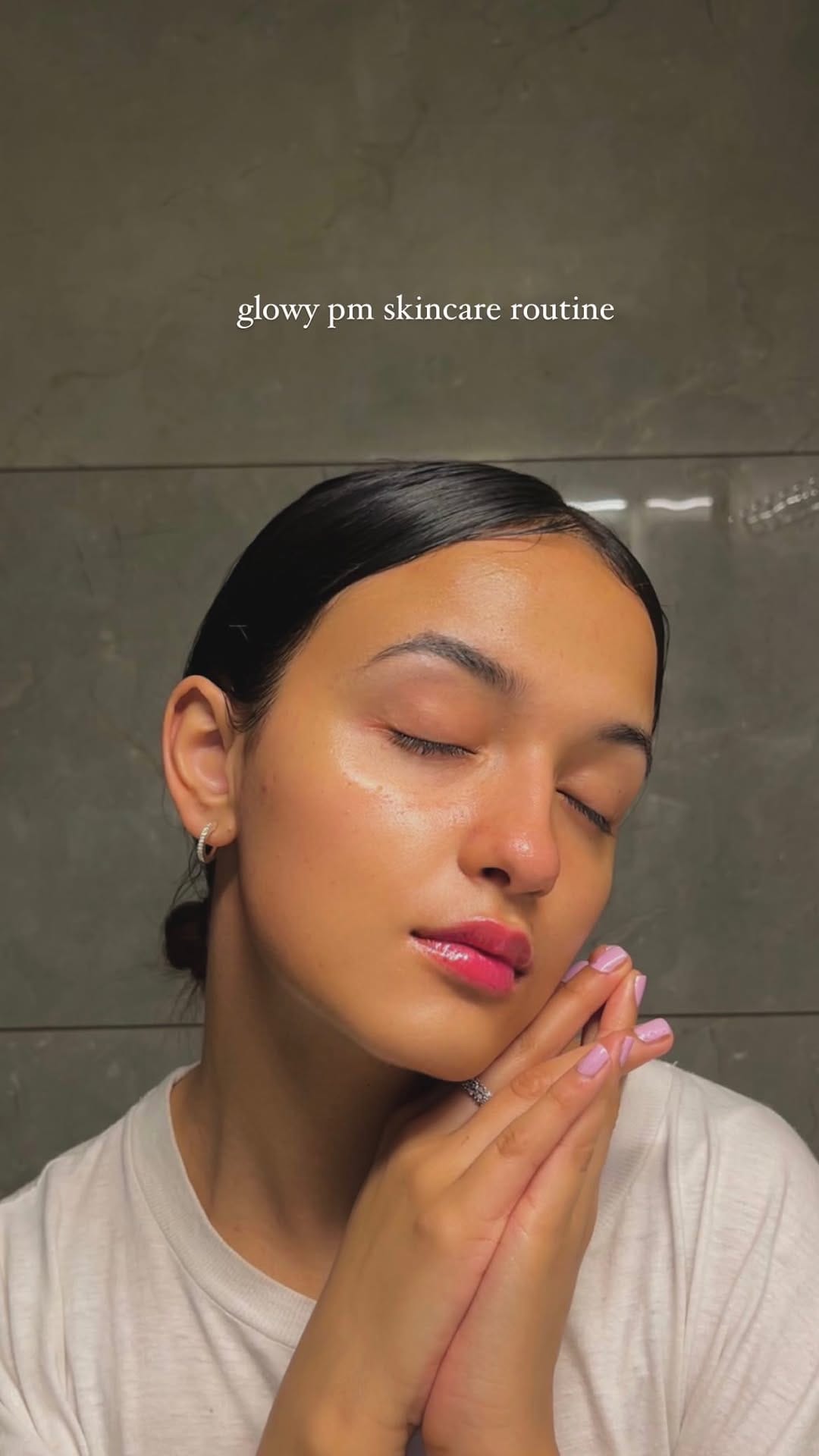 Post 10 by KEEP SMILING on Instagram (video)