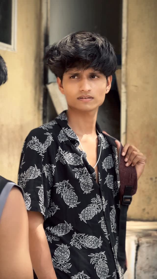 Post 1 by ADITYA BAWASKAR on Instagram (video)